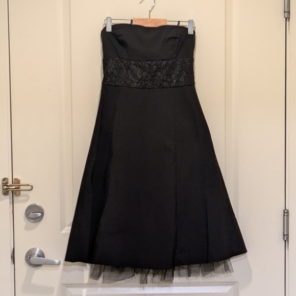 EUC Y2K Le Chateau XS Black Strapless Crinoline Mini Dress with Lace Insert - Picture 1 of 5